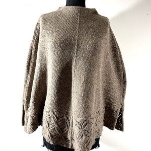 Sutton Studio Wool blend Tan poncho